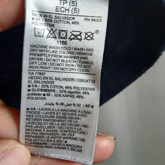 (#362) Baby Yoda Old Navy Star Wars Black T-Shirt Size XS - Picture 4 of 8